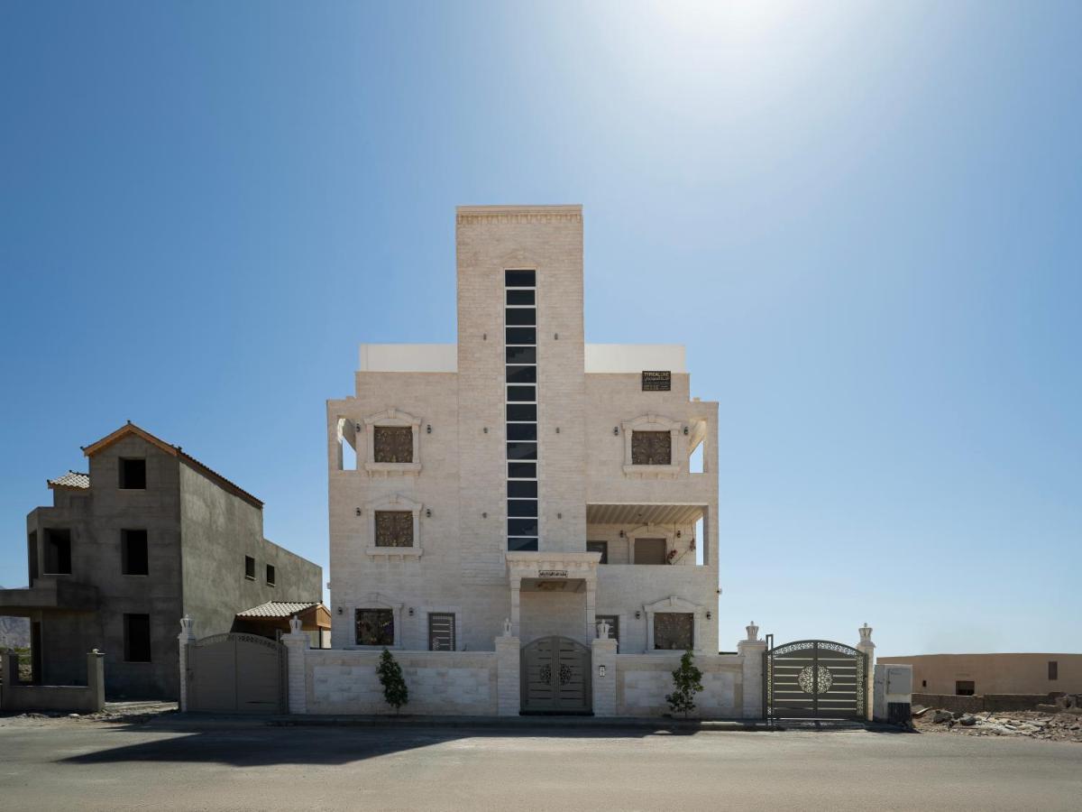 Eng-Murjan Apartment Aqaba Bagian luar foto